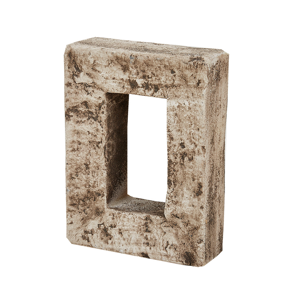 UNIVERSAL OUTLET BLOCK W/HOLE - 8”H x 6”W x 2"D